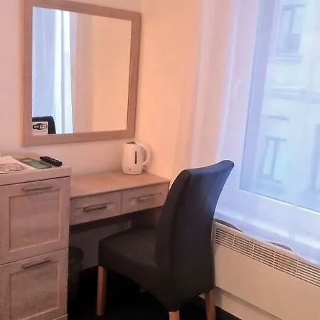 Hotel Papa 3*