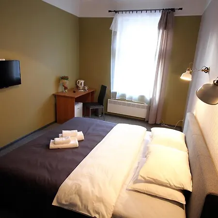 Hotel Papa 3*
